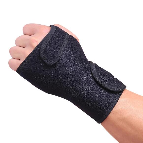1PCS Manufacturers Direct Selling Outdoor Sports Protective Clothing Steel Plate Protection Bracer hu shou zhang Sports Fitness Equip