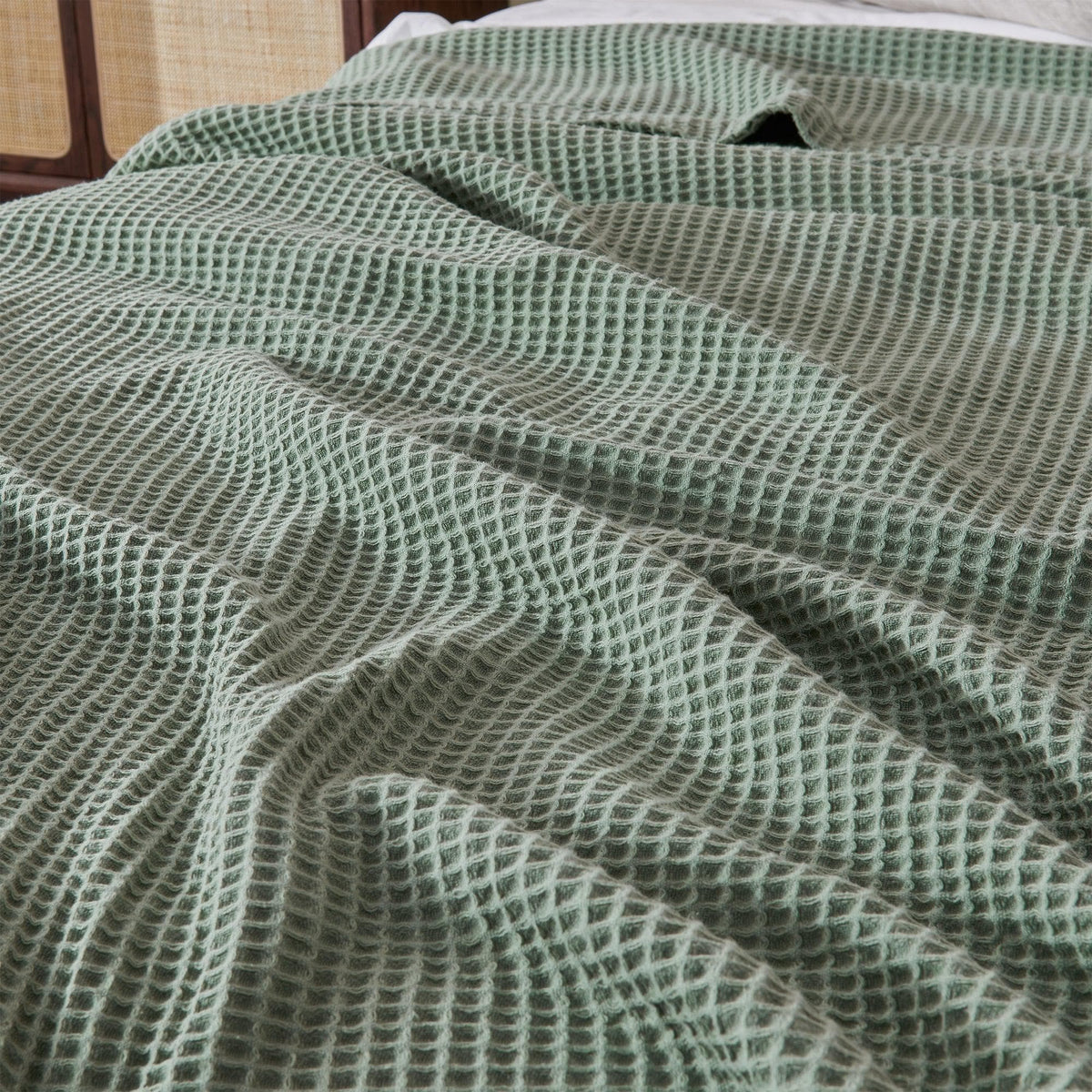 100% Cotton Waffle Weave Blanket - Mikala Collection